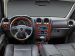GMC Envoy Denali 2005 года